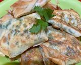 Foto langkah ke 3 dari resep Martabak Simple Enak (3 Bahan Dasar).