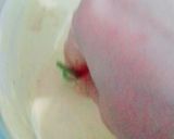 A picture of step 3 of Palak ke pakore.