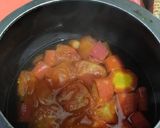 A picture of step 2 of Tomato Carrot Soup.