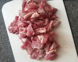 รูปขั้นตอนการทำที่ 1 ของ หมูหมักพริกไทยดำน้ำมันงา