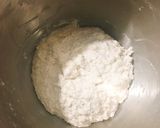 Hình bước làm 1 của món Rustic bread (bánh mì thô nướng nồi gang)