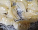 Foto langkah ke 5 dari resep Hanetsuki Gyoza (Gyoza with wings).