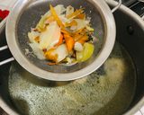 Foto langkah ke 1 dari resep Sop Ayam Kampung.