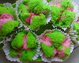 Foto langkah ke 4 dari resep Bolu kukus.