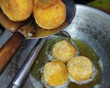 Foto langkah ke 5 dari resep Arancini Balls.