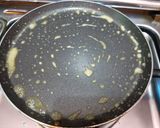 Foto langkah ke 3 dari resep Pizza Mi Telur.