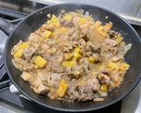 Une image de l'étape 18 de Porc à l'ananas, prune et gingembre.