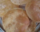 A picture of step 4 of Ajwain Puri.