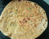 A picture of step 3 of Alu ka paratha.