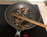 Hình bước làm 4 của món Ếch xào măng chua
