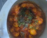 A picture of step 5 of Dum aloo.