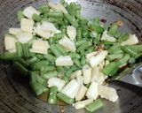 Foto langkah ke 1 dari resep Kikil Buncis Tumis Cabe Ijo.