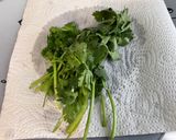 Une image de l'étape 4 de Sauce salade à la coriandre, framboise et oignon rouge.