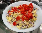 Une image de l'étape 13 de Salade de coquillettes aux carottes, tomates bicolores et oignon rouge.