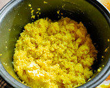 Foto langkah ke 5 dari resep 208. Nasi Kuning Rice Cooker Gurih Simpel.