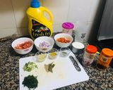 A picture of step 2 of Fish fillet curry.