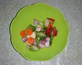 Foto langkah ke 2 dari resep Ikan lumi asam pedas.