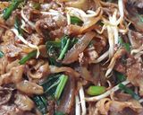 Gambar langkah 5 resipi Kuey Teow Goreng.