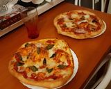 Pizzatészta és szósz recept fázis 6 fotója