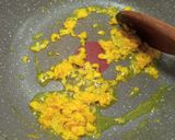 Foto langkah ke 2 dari resep 24. Pineapple Fried Rice (Nasi goreng nanas khas Thailand).