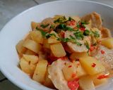 Foto langkah ke 5 dari resep Kentang Bakso kuah Santan.