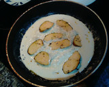 Foto del paso 3 de la receta: Pechuga de pollo, de aprovechamiento en salsa a la pimienta verde