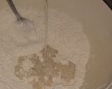 Foto del paso 2 de la receta: Masa para pizza fácil al sartén