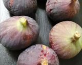 Une image de l'étape 3 de Cake 🪺figues noix 🌰 pistaches 🍯.