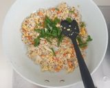 Gambar langkah 3 resipi Menu Berpantang :Nasi Goreng Halia.