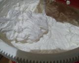 Foto langkah ke 5 dari resep Butter cream lembut dan kokoh.