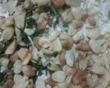 Foto langkah ke 2 dari resep 219. Rempeyek Kacang Tanah Daun Jeruk.