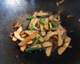 豆乾炒肉絲的食譜步驟6照片