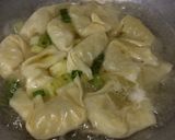 Foto langkah ke 3 dari resep Pangsit Kuah Favorit Keluarga.