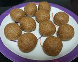 A picture of step 5 of Besan laddo with gud powder.