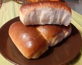Foto del passaggio 8 della ricetta Parker House Roll, i panini piú buoni del mondo
