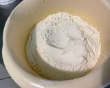 Une image de l'étape 7 de Gâteau aux prunes et fruits confits au rhum.