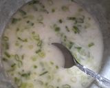 Foto langkah ke 1 dari resep Cireng Kuah Seblak.