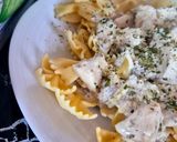 A picture of step 4 of Creamy Chicken and Mushroom Pasta.