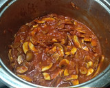 Foto del paso 5 de la receta: Champiñones en salsa de tomate