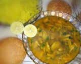 A picture of step 7 of Desi chicken clear soup.