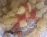 Foto del passaggio 5 della ricetta Spigola all'acqua pazza