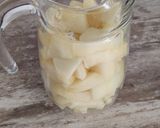 A picture of step 1 of Sweet Melon Gazpacho.