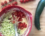 Une image de l'étape 2 de Cake courgette tomate cerise mozzarella.