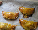 Foto del paso 7 de la receta: Empanadillas con pesto, mozzarella y tomate