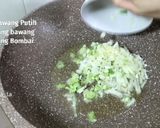 Foto langkah ke 1 dari resep 49. PASTEL GULUNG KARE AYAM.