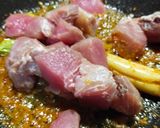 Foto langkah ke 2 dari resep Tuna Woku Kemangi.