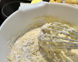 Foto del paso 5 de la receta: Bizcocho de manzana y arándanos
