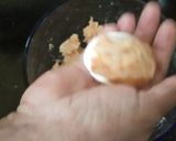 A picture of step 2 of Egg bonda.