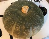 Une image de l'étape 1 de Citrouille joyeuse (purée de courge delica moretti,pommes de terre,lard,emmental,persil).