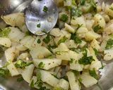 आलू कट्टा (aloo katta recipe in Hindi) रेसिपी चरण 3 फोटो